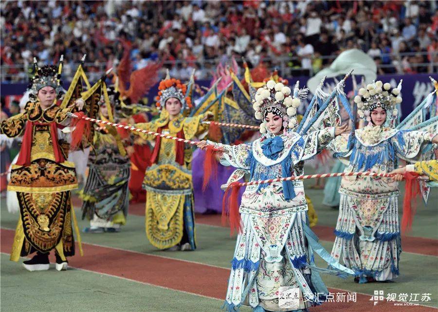 人从众！花式“苏超”热辣滚烫