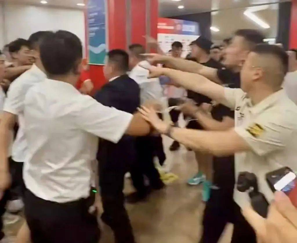CBA开出重磅罚单！