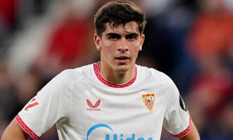 罗体：胡安卢渴望加盟那不勒斯，但塞维利亚并不想放球员离开