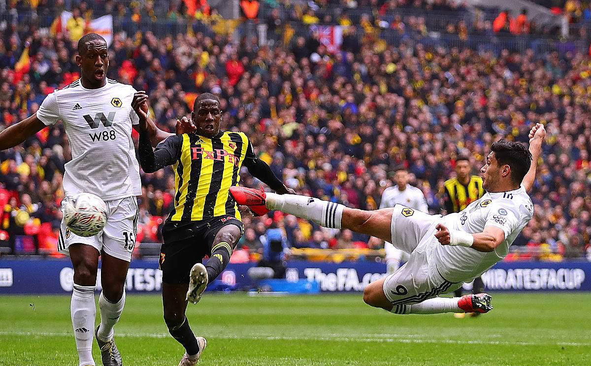 那不勒斯引进英超传奇中场，伯恩茅斯开局艰难，狼队前锋威胁减弱