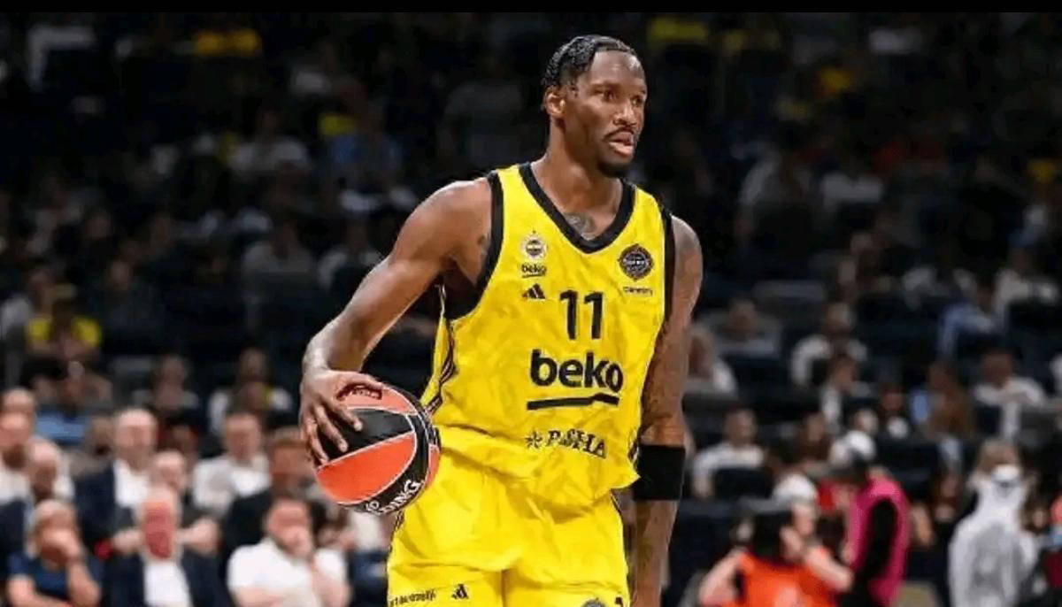 菲尼克斯太阳签约奈杰尔-海斯-戴维斯，球队迎来新火力