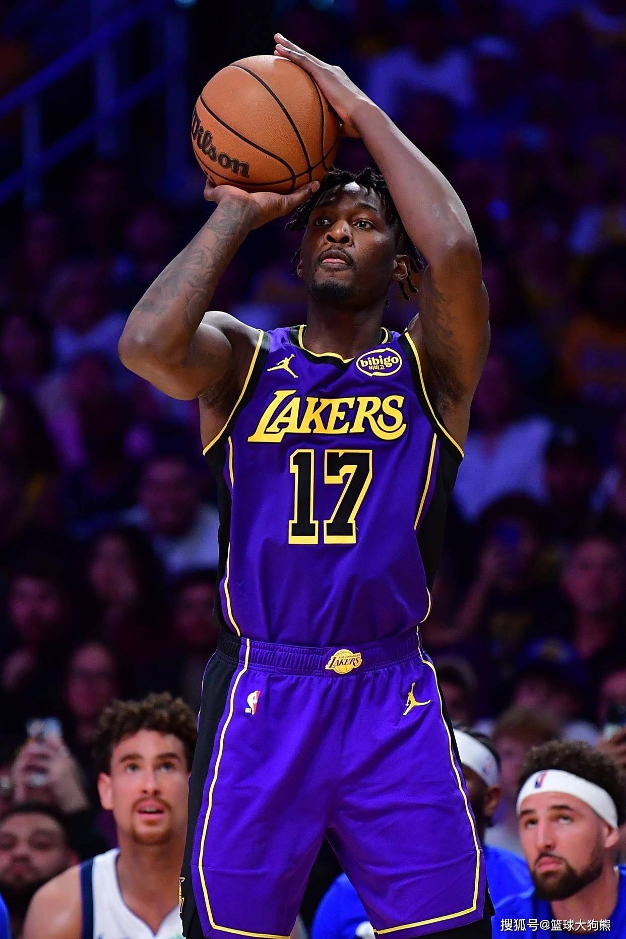 火箭队重组18人豪华阵容，裁员已箭在弦上？4位新人或被斯通放弃