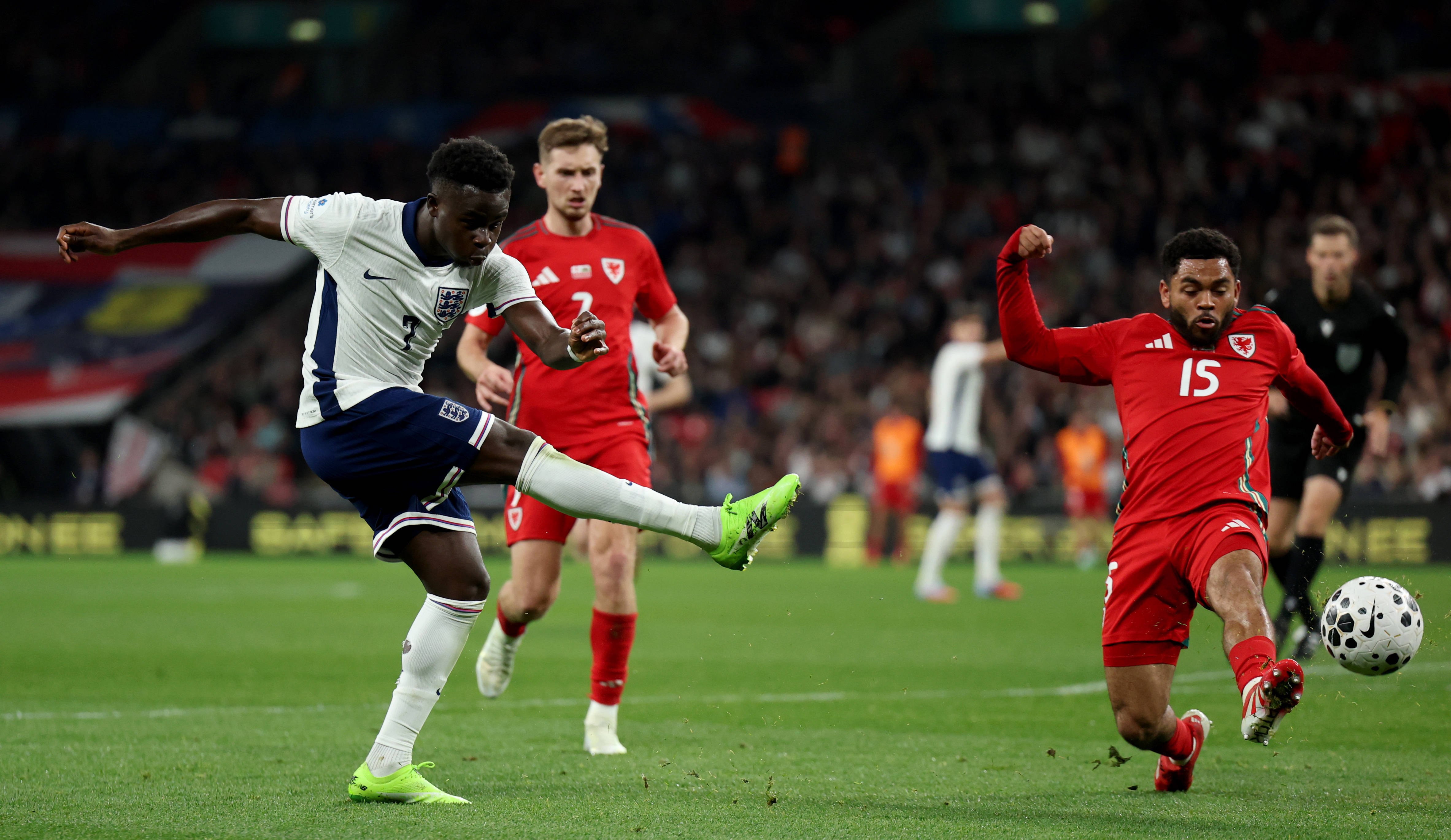 （体育）足球——热身赛：英格兰胜威尔士