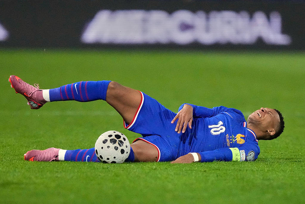 法国队官方：姆巴佩脚踝受伤返回皇马 不会再补招球员