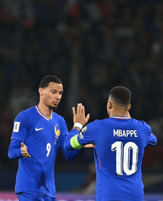 姆巴佩传射建功+单骑闯关，法国队3-0阿塞拜疆，三连胜剑指美加墨