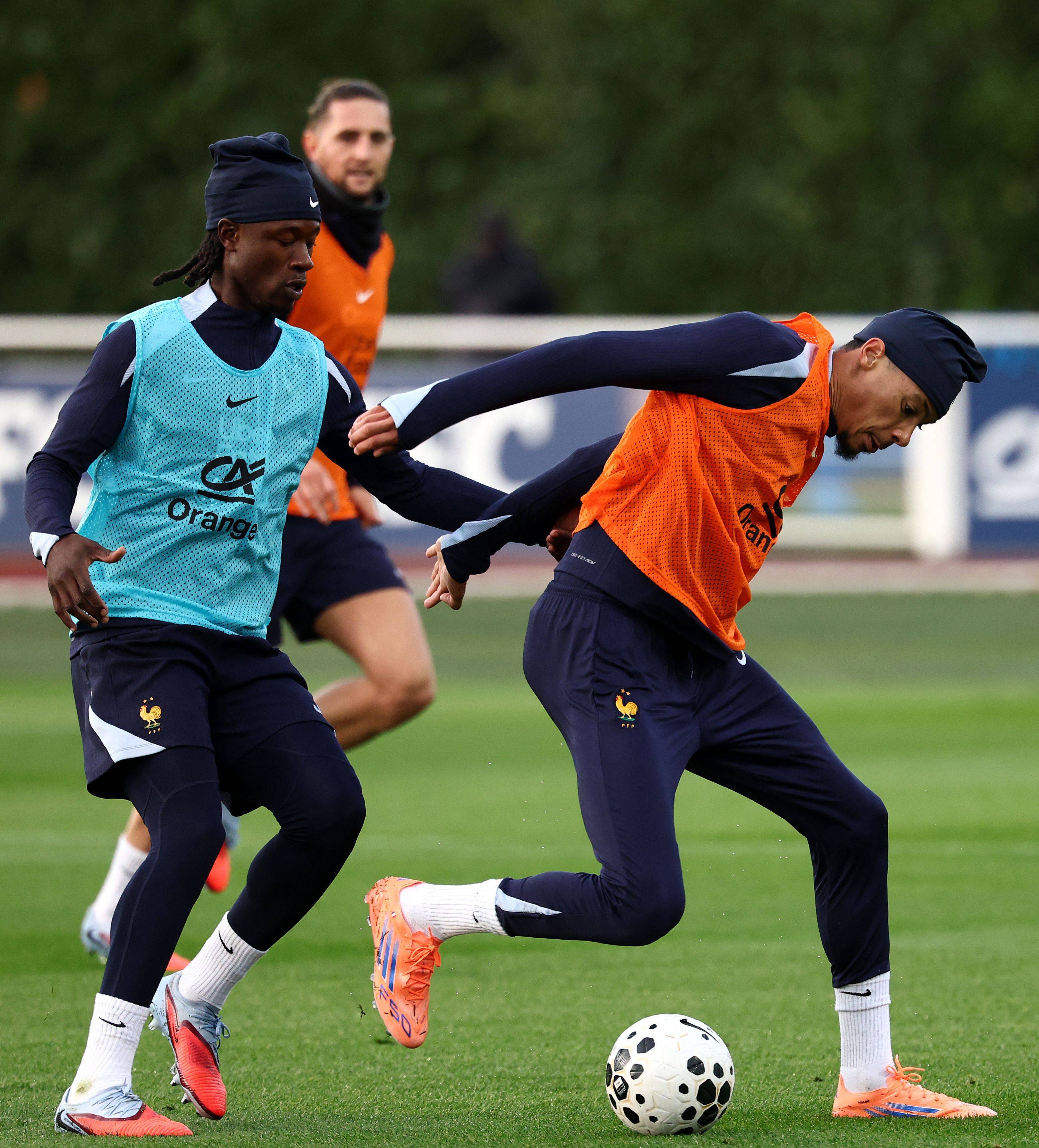 （外代二线）足球——世预赛：法国队备战