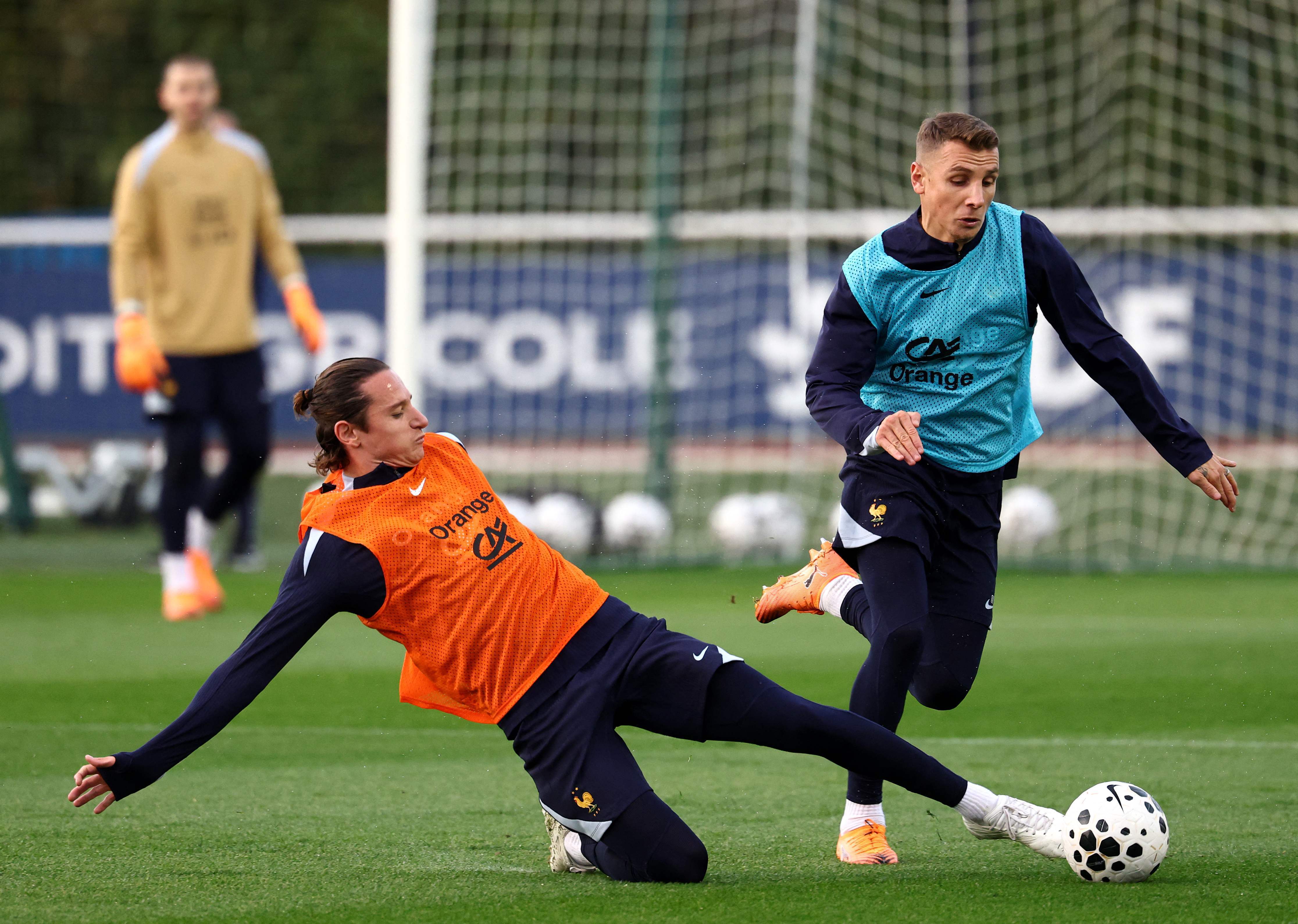 （外代二线）足球——世预赛：法国队备战