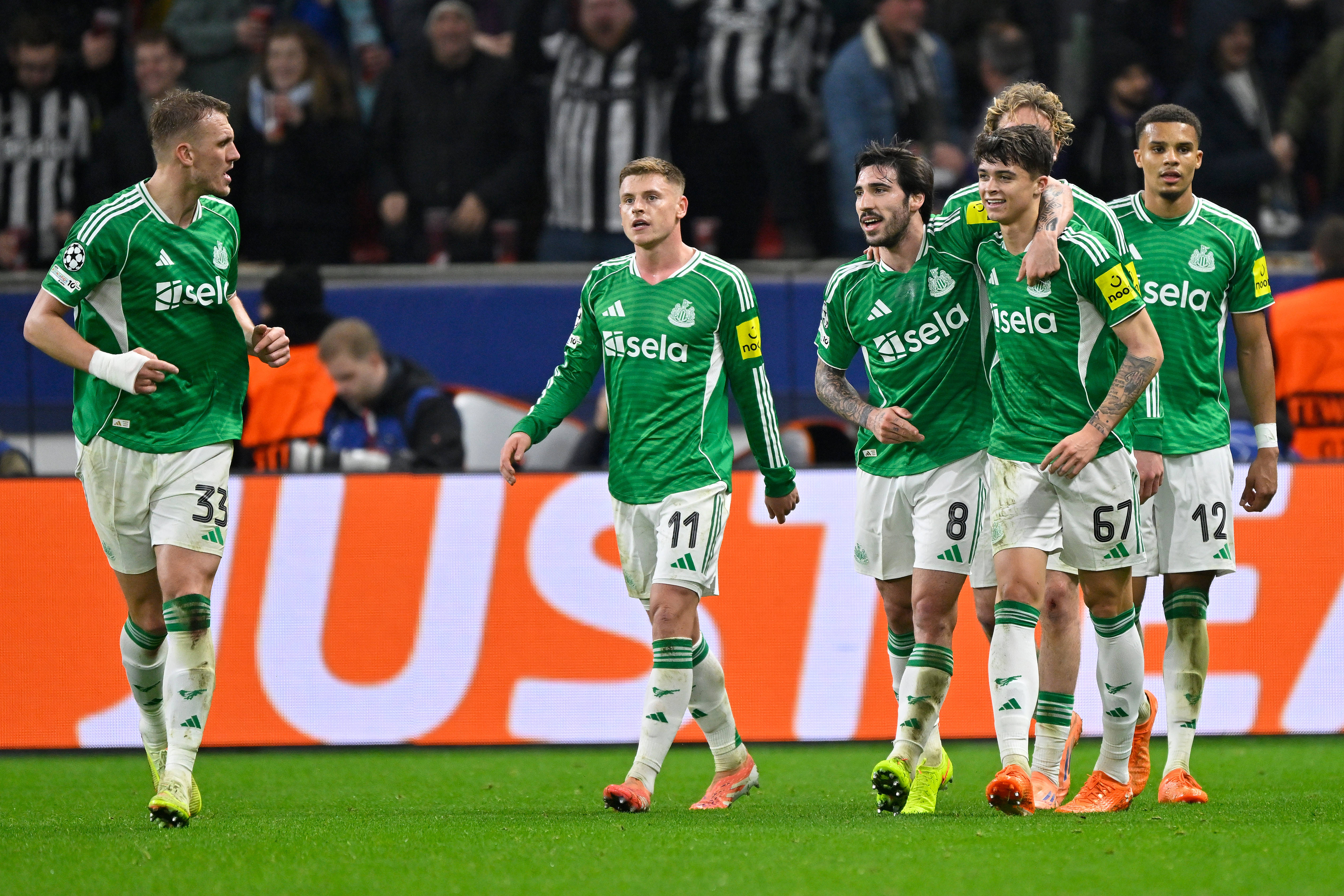 （体育）足球——欧冠：勒沃库森平纽卡斯尔联